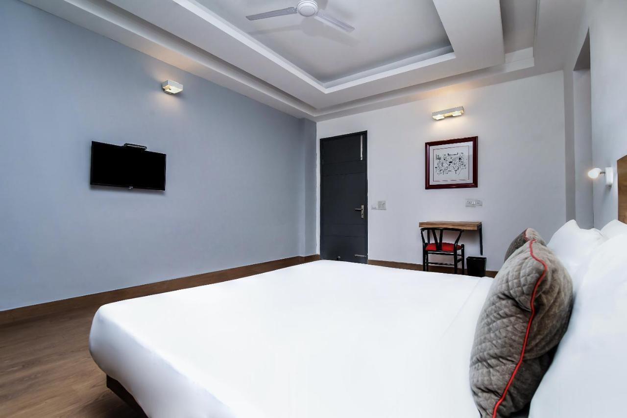 Oyo Townhouse 003 Southend Sohna Road Hotel Gurgaon Bagian luar foto